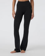 Vuori AllTheFeels? Slim Flare - Short