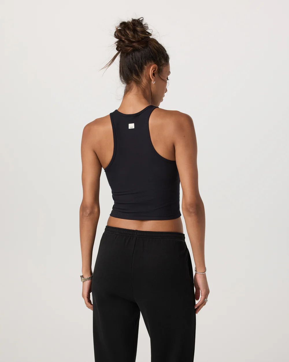 Pose Plyo Tank