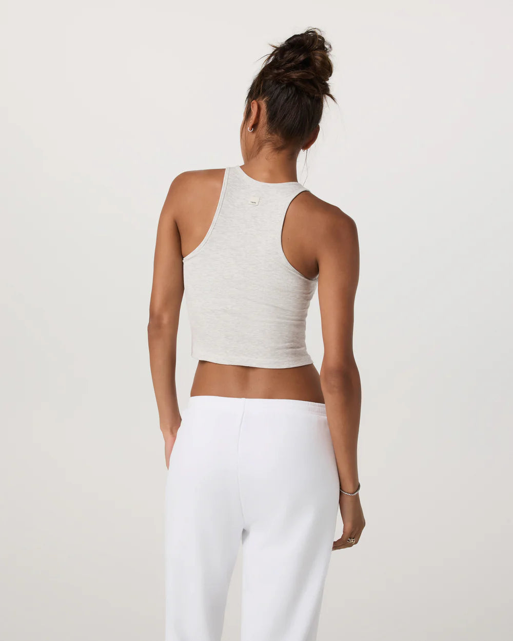 Pose Plyo Tank