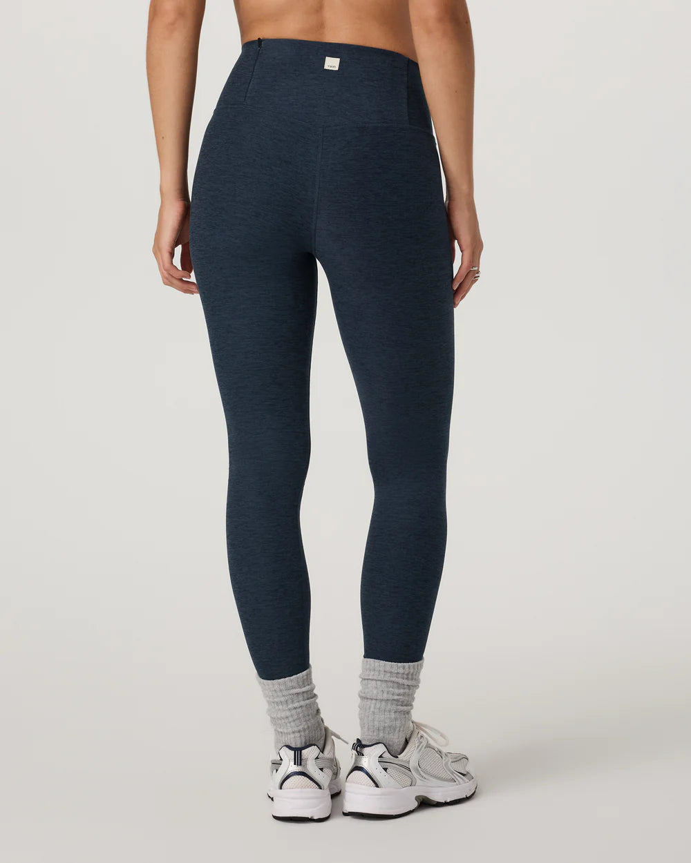 Clean Elevation Legging